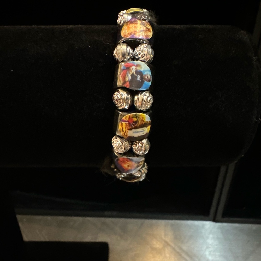 Religious stretch bracelet